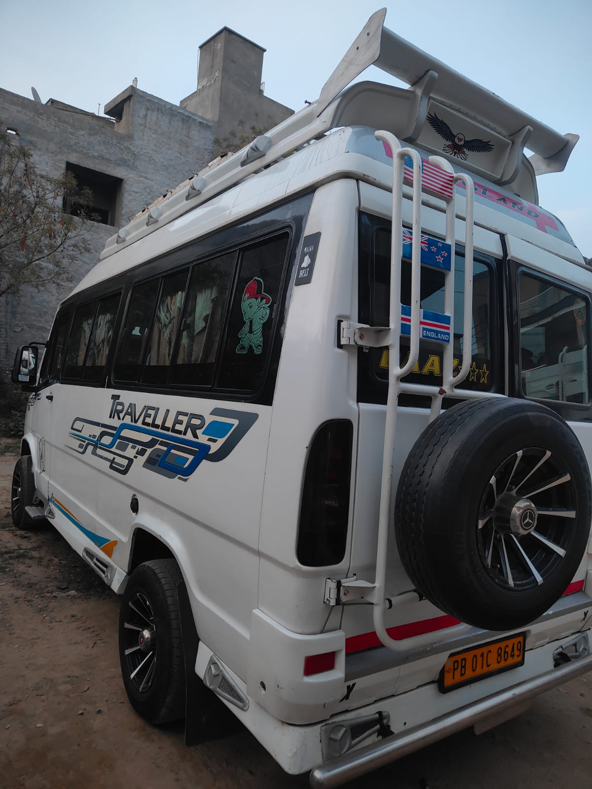 Force Tempo Traveller - view 6